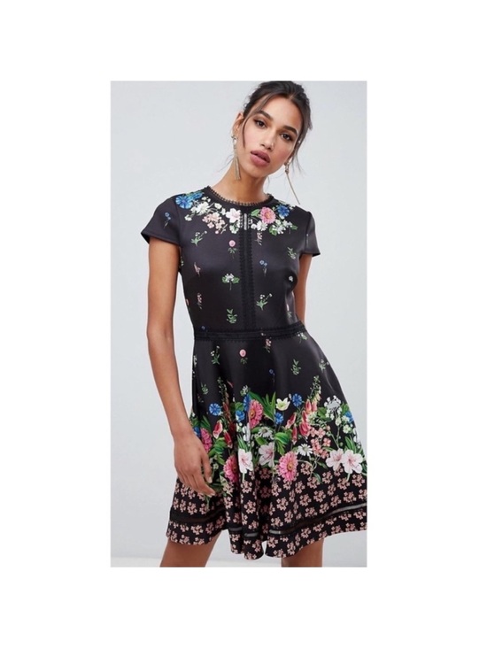 Ted Baker Dresses & Skirts - Ted Baker Daissie dress size 2